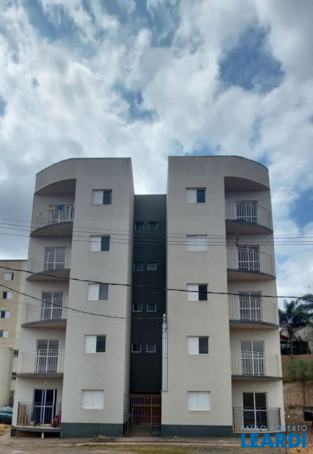 Apartamento à Venda em Jardim Das Azaléias, Poços De Caldas, MG - Paulo ...