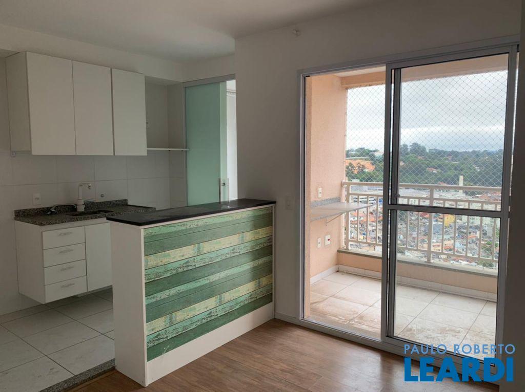 Apartamento à Venda em Santa Maria, Osasco, SP Paulo Roberto Leardi Apartamento à Venda em Santa Maria, Osasco, SP Paulo Roberto Leardi