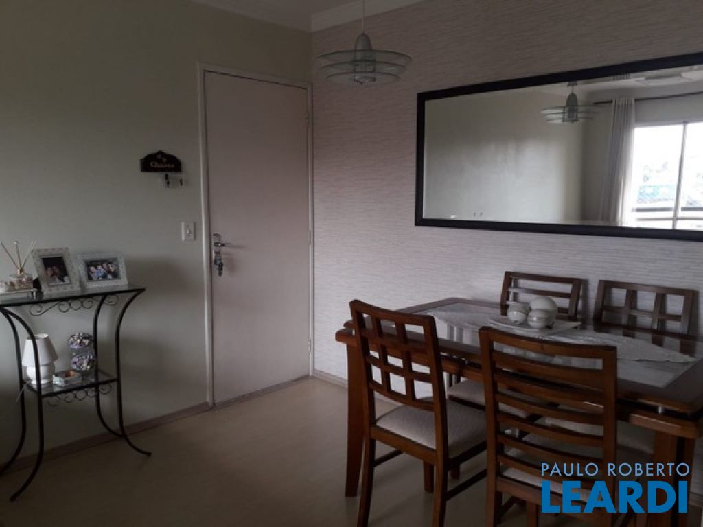 Apartamento à venda Rua Vitalina Moura, 180, Vila Roque - Imóveis