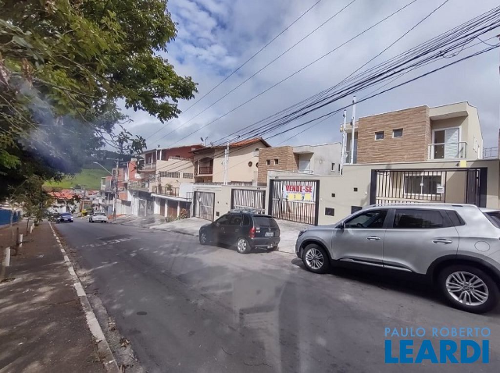 Casas, sítios e áreas à venda Nakamura Park, Cotia - SP