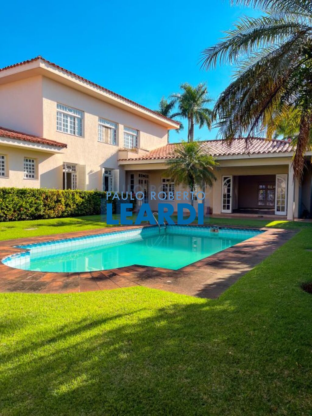 Casa de Condomínio