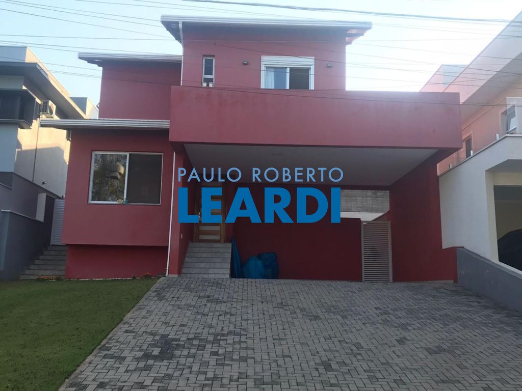 Casa de Condomínio
