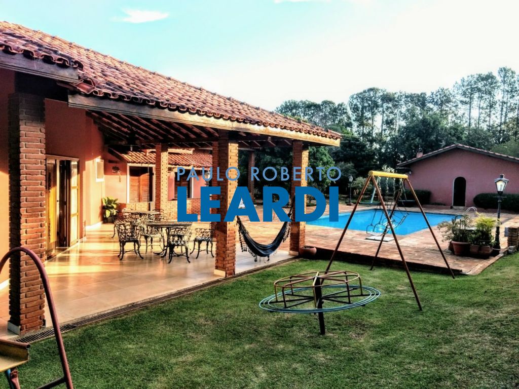 Casa de Condomínio