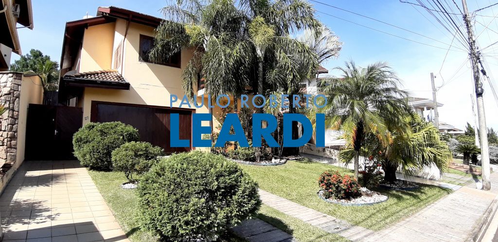 Casa de Condomínio