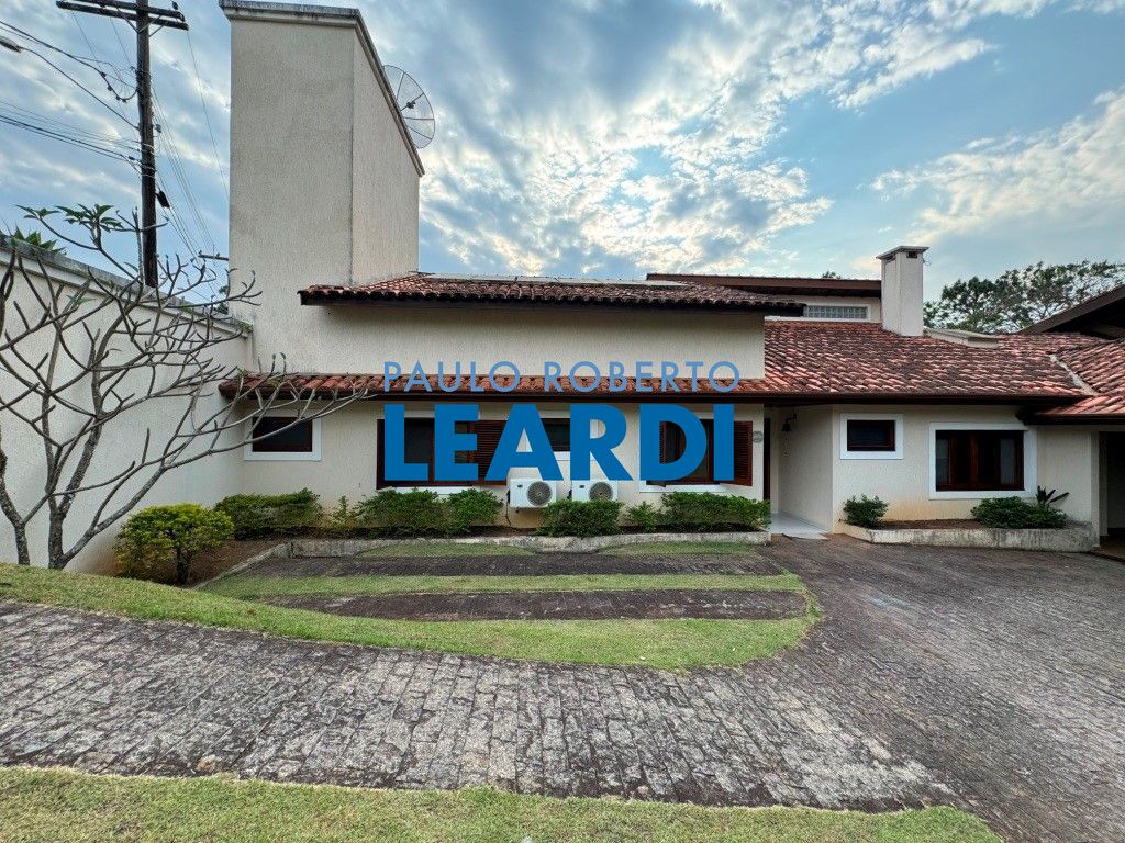 Casa de Condomínio