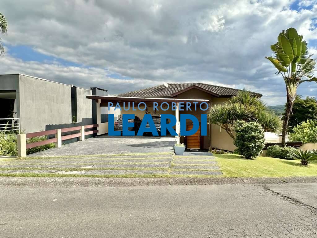 Casa de Condomínio