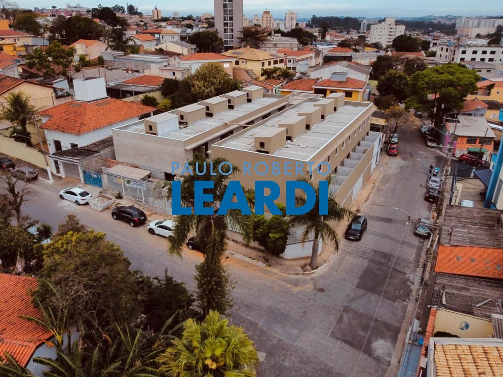 Casa de Condomínio