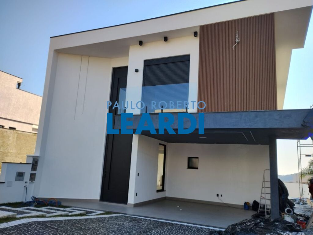 Casa de Condomínio