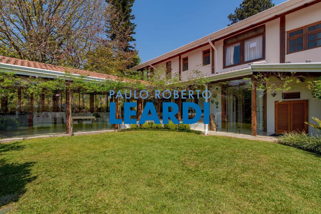 Casa de Condomínio