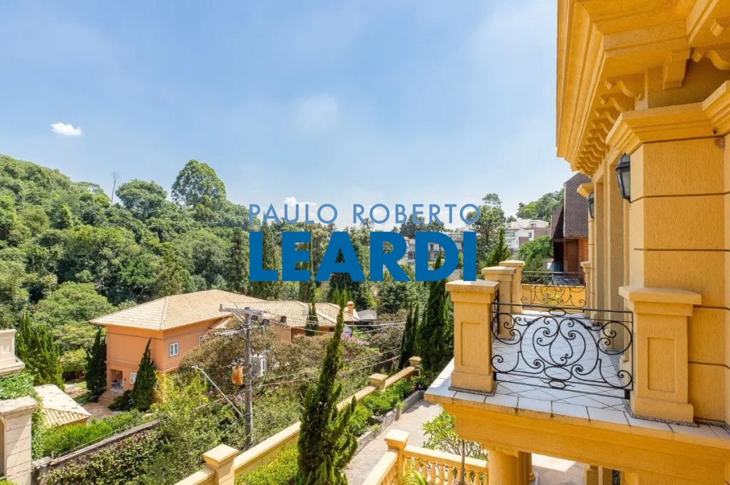 Casa de Condomínio