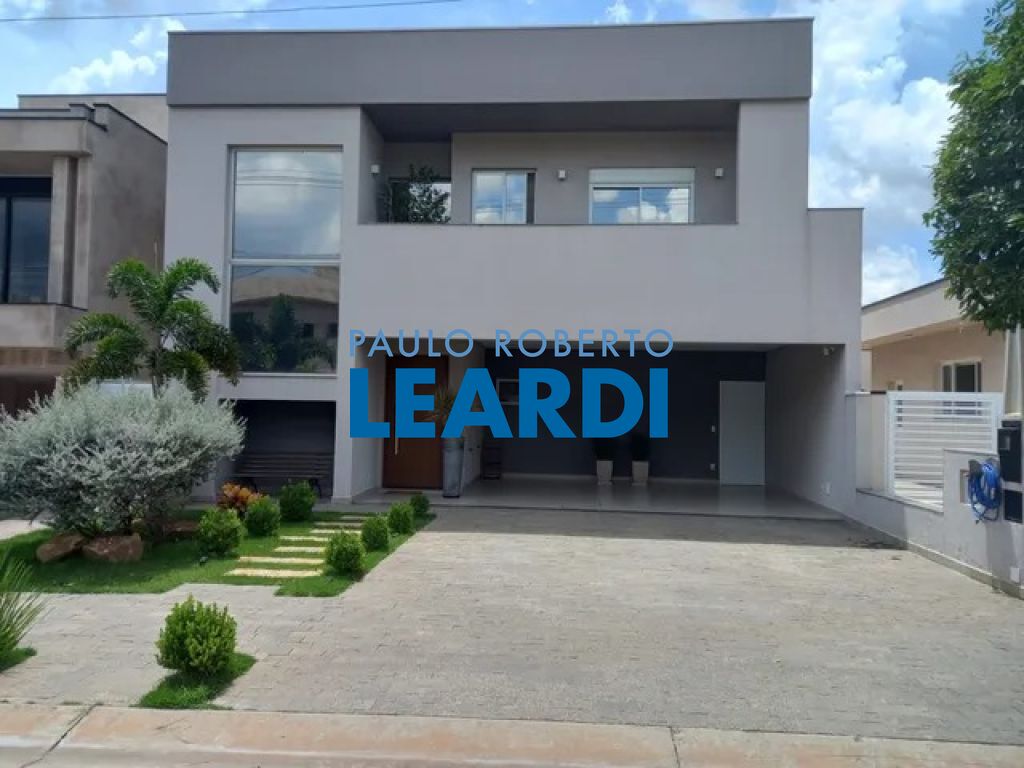 Casa de Condomínio