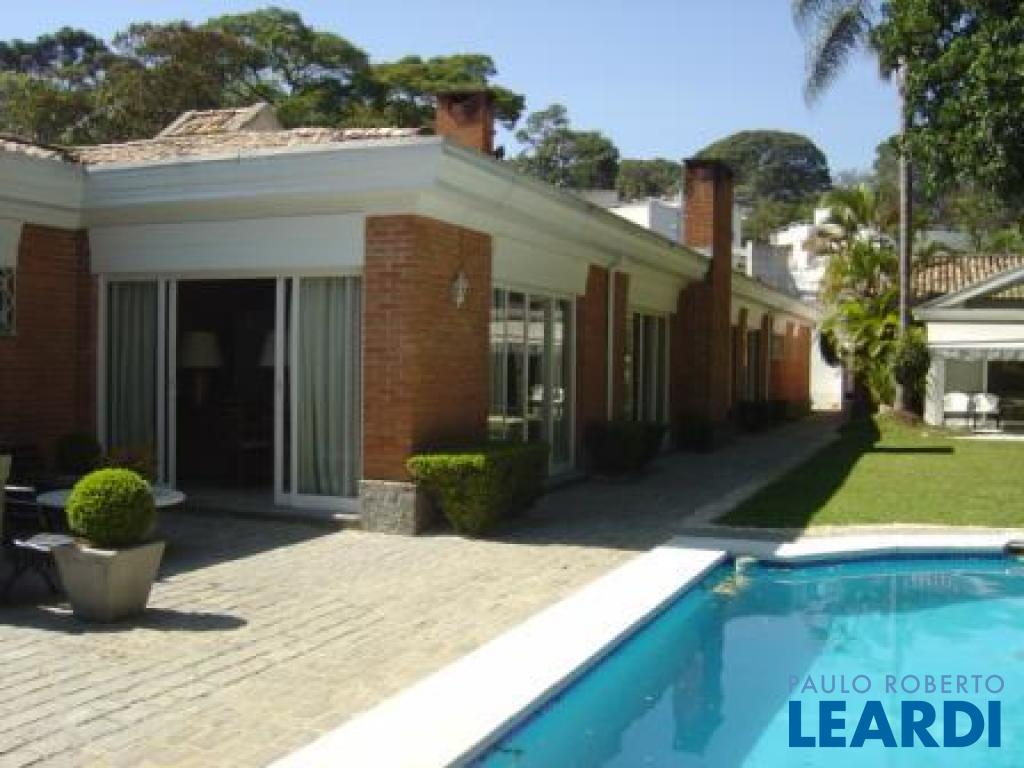 Casa Térrea à Venda em Morumbi, São Paulo, SP - Paulo Roberto Leardi
